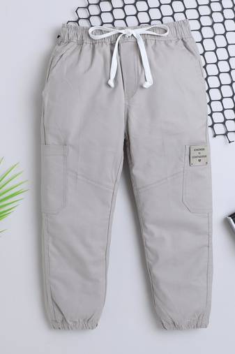 Grey cotton printed jogger for boys