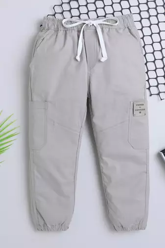 Grey cotton printed jogger for boys
