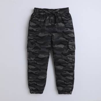 Grey cotton printed jogger for boys 4