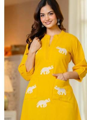 Women Ethnic Embroidery Cotton Kurta with Trouser 2