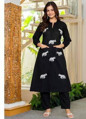 Women Ethnic Embroidery  Cotton Kurta with Trouser 2