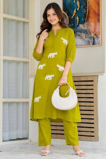 Women Ethnic Embroidery Pure Cotton Kurta with Trouser
