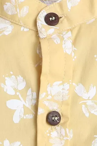 Yellow cotton woven shirt for boys