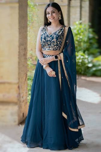Georgette Plain Lehenga with Embroidery work Choli Dupatta Set SemiStitch