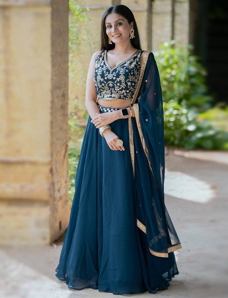 Georgette Plain Lehenga with Embroidery work Choli Dupatta Set SemiStitch