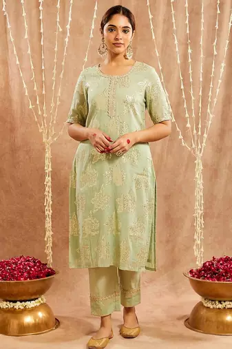 Green embroidered cotton kurta set