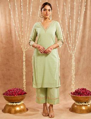 Green embroidered cotton kurta set 1