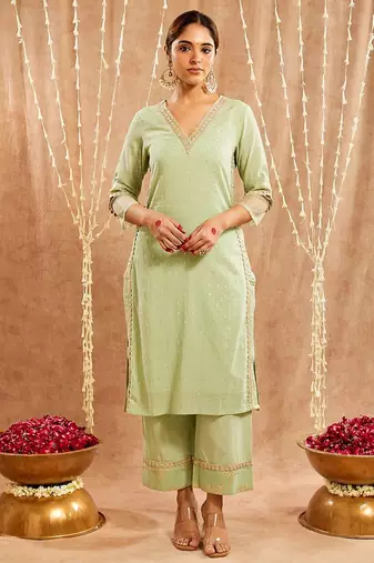 Green embroidered cotton kurta set