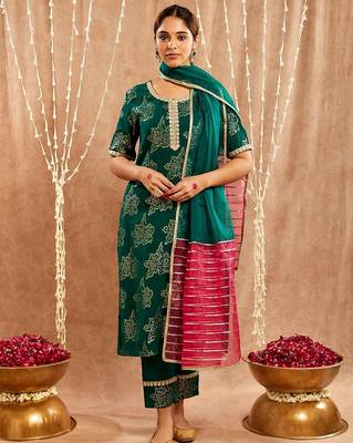 Dark green embroidered cotton kurta set 1