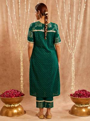Dark green embroidered cotton kurta set 4