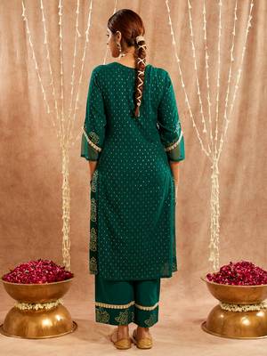 Dark green embroidered cotton kurta set 3
