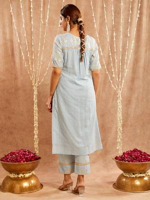 Light blue embroidered cotton kurta set 3