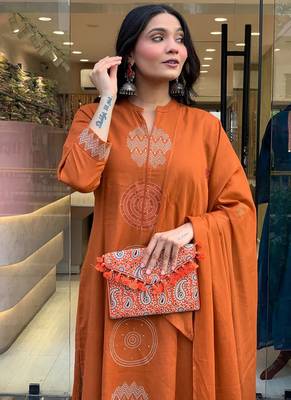  Women Ethnic Motifs Embroidered Cotton Kurta with Trousers & Dupatta 4