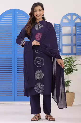 Aaysa Women Ethnic Motifs Embroidered Cotton Kurta with Trousers & Dupatta