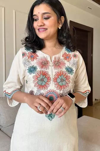  Women Floral Embroidered Regular Thread Work  Cotton Kurta Set
