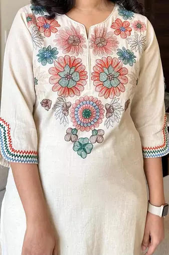  Women Floral Embroidered Regular Thread Work  Cotton Kurta Set