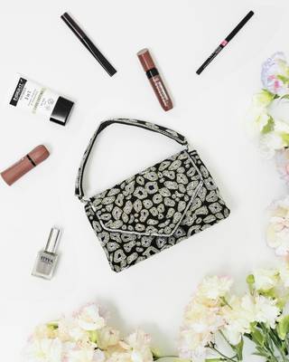black velvet beads embroidered handheld clutch 1