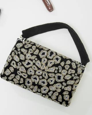 black velvet beads embroidered handheld clutch 4