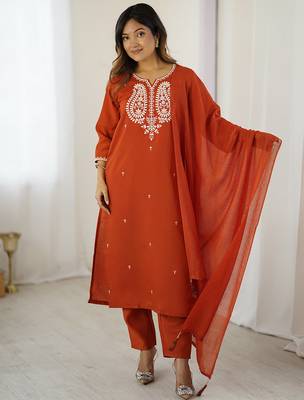 Rust chanderi silk thread embroidered with sequins work kurta pant set 1
