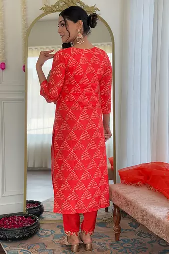Red french crepe print with thread embroidered kurta pant set
