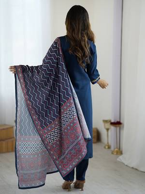 Navy blue chanderi silk heavy thread embroidered work with printed dupatta kurta pant set 3