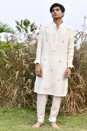 white embroidered chanderi kurta pajama set