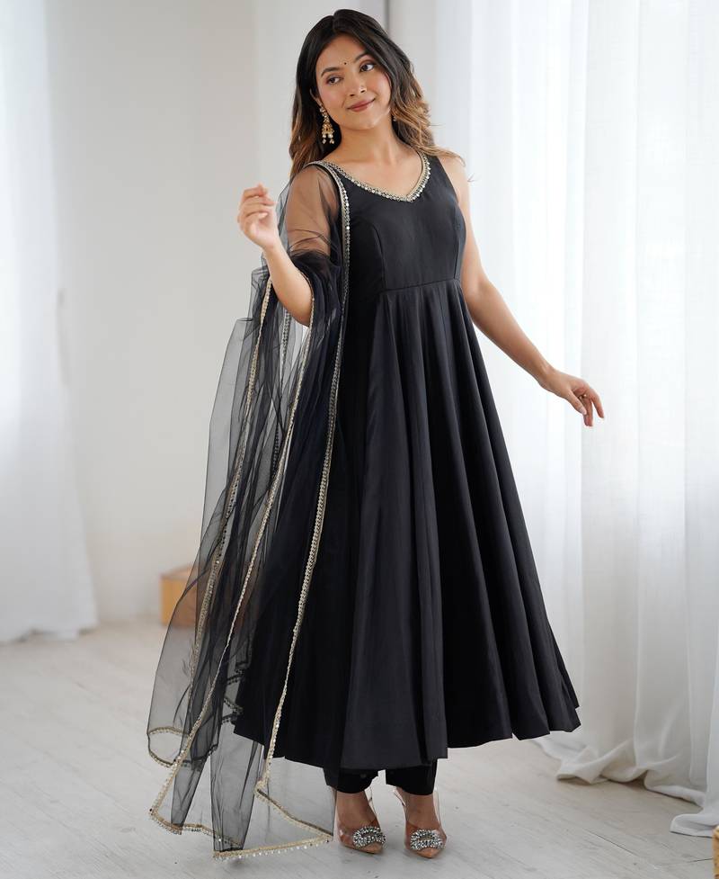 Black Elegant Roman Silk Chanderi Anarkali Suit Set for Festive Occasions