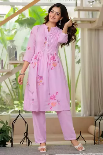  Women Floral Printed Pleated  Cotton Kurta Set