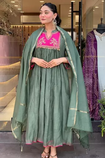  Yoke Design Empire Chanderi Silk A-Line Kurta With Trousers & Dupatta