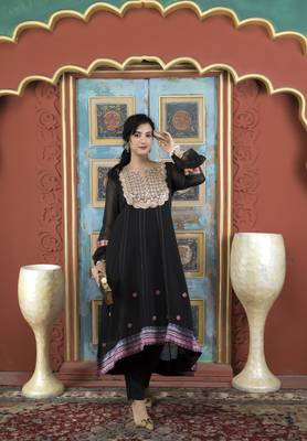 Black embroidered georgette asymmetrical kurta pants set 2