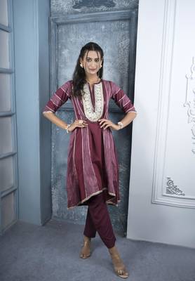 Maroon embroidered silk a line kurta pants set 1