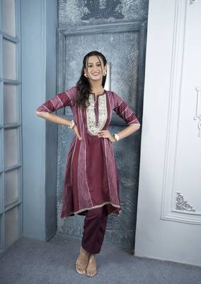 Maroon embroidered silk a line kurta pants set 2