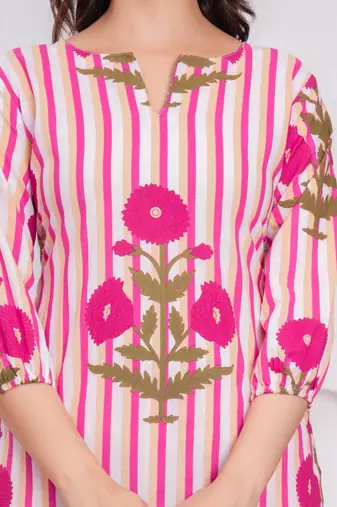  Women Floral Printed Cotton Kurta with Trousers