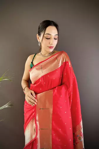 Red silk blend zari weaving butti kanchipuram saree
