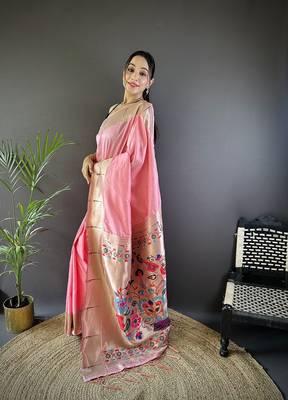 Rose pink silk Blend zari weaving butti kanchipuram saree 2