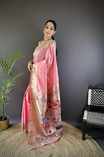 Rose pink silk Blend zari weaving butti kanchipuram saree