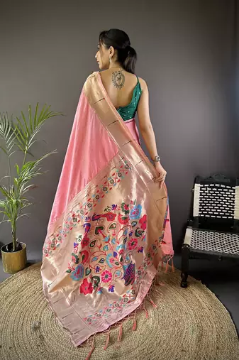 Rose pink silk Blend zari weaving butti kanchipuram saree
