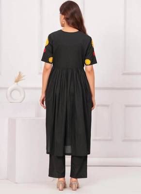  Women Woven Design Embroidered Cotton Kurta with Trousers 2