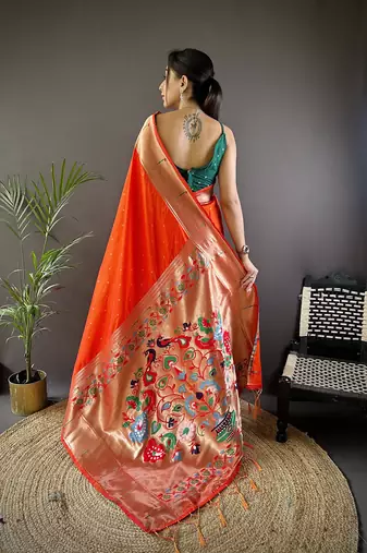 Red silk Blend zari weaving butti kanchipuram saree