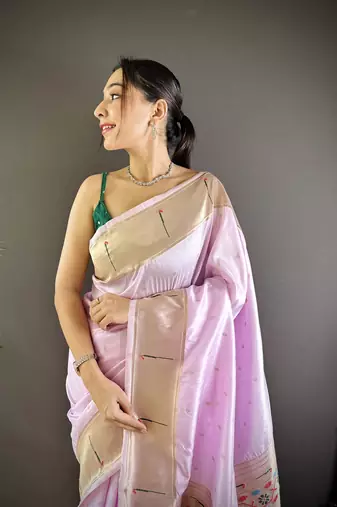 Pale lavender silk Blend zari weaving butti kanchipuram saree