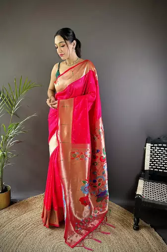 Pink silk Blend zari weaving butti kanchipuram saree