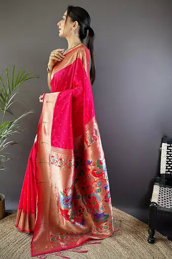 Pink silk Blend zari weaving butti kanchipuram saree
