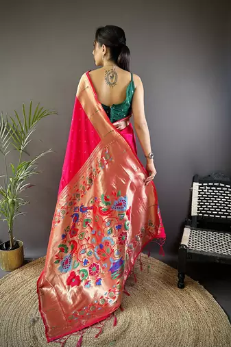 Pink silk Blend zari weaving butti kanchipuram saree