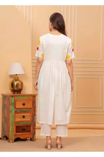  Women Floral Embroidered  Cotton Kurta with Trousers