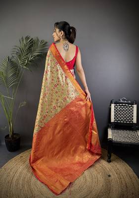 Beige silk leheriya meenakari zari weaves dharmavaram saree 4