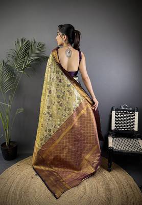 Green silk leheriya meenakari zari weaves dharmavaram saree 4