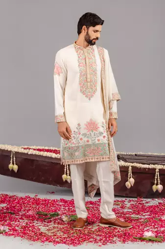 Ivory georgette embroidered kurta set for mens