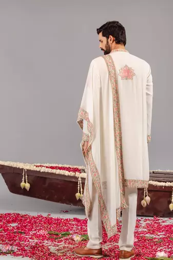 Ivory georgette embroidered kurta set for mens