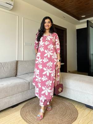  Floral Printed V-Neck Pure Cotton Kurta with Trousers 1