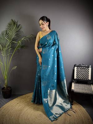 Firozi lichi blend silk flower zari weaving banarasi saree 1